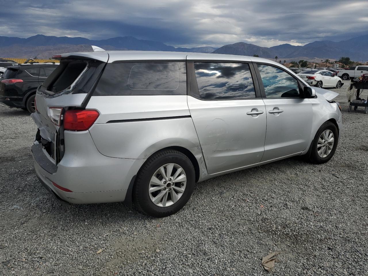 KIA SEDONA L