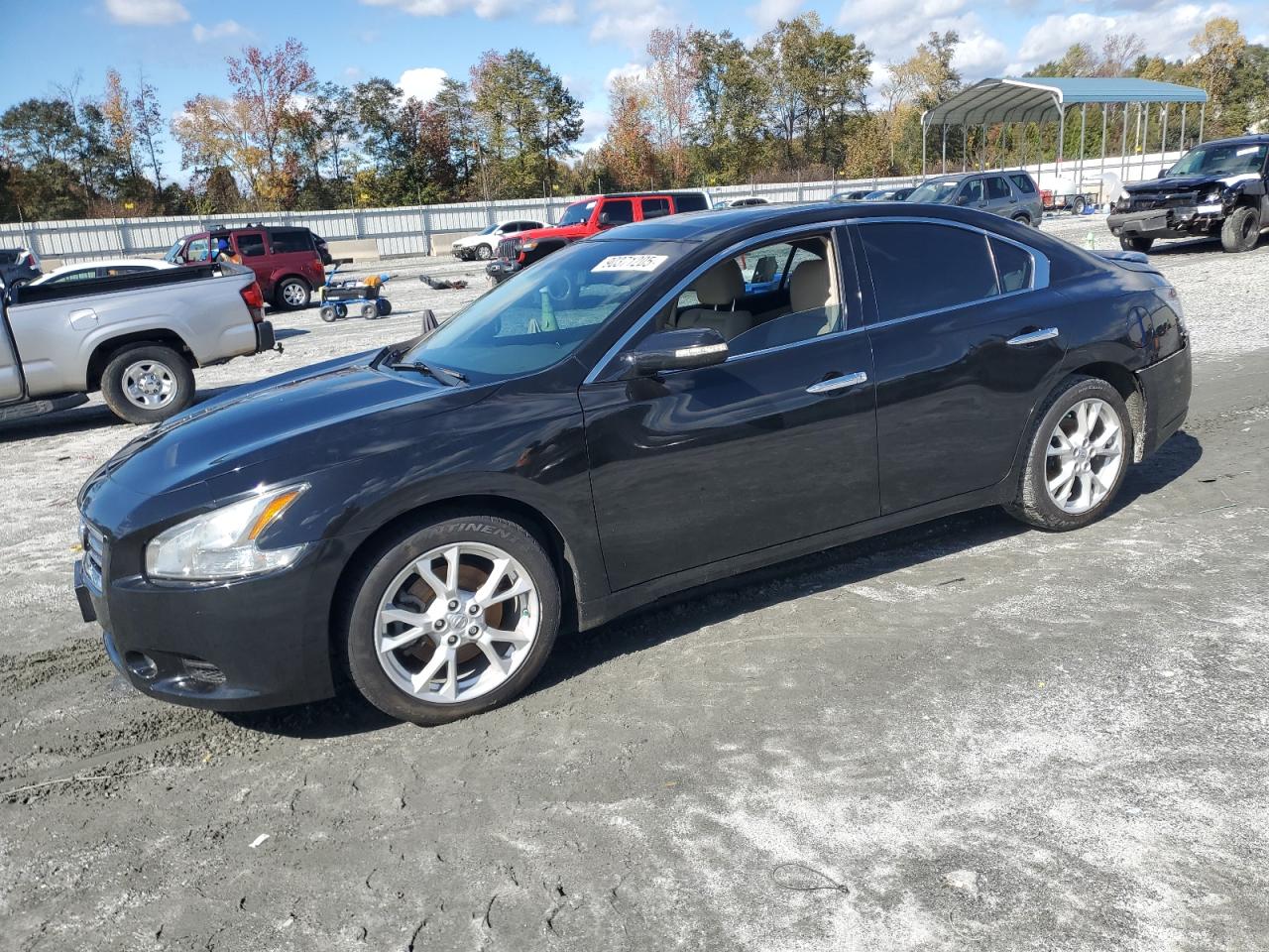 NISSAN MAXIMA S