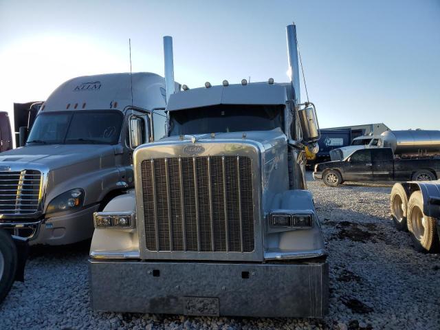 2025 PETERBILT TRACTOR 589 #3287517017