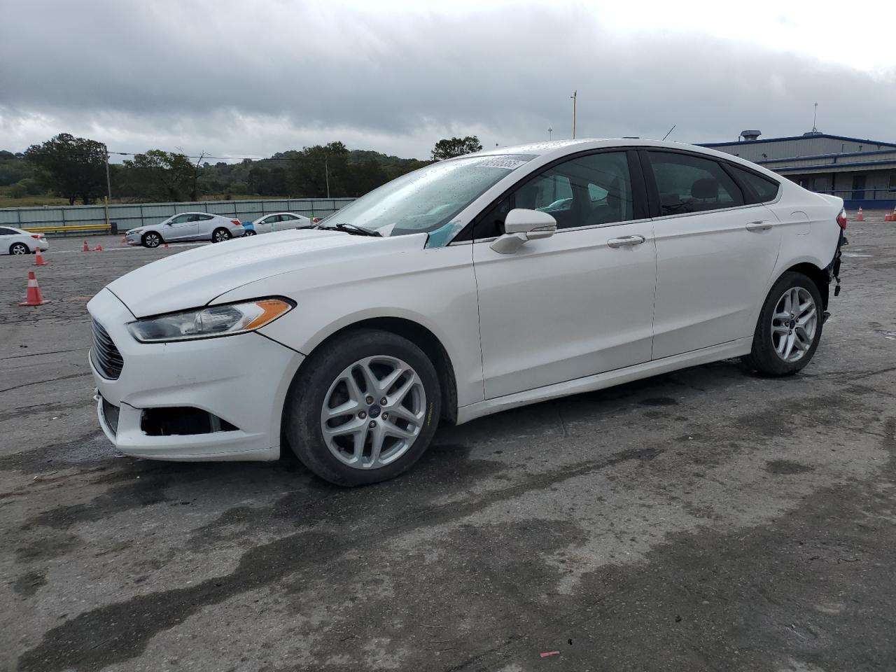 FORD FUSION SE