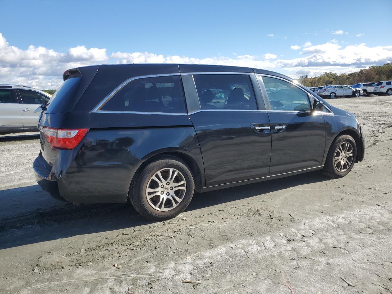 Lot #3292386283 2011 HONDA ODYSSEY EX
