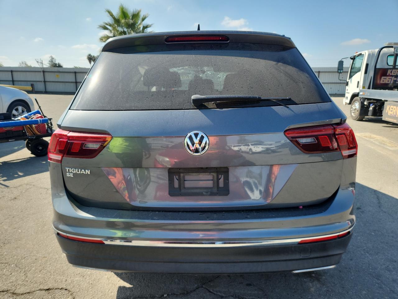 VOLKSWAGEN TIGUAN SE