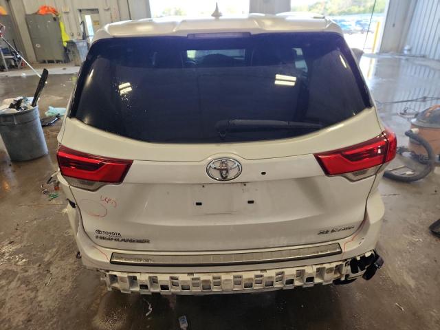 2017 TOYOTA HIGHLANDER - 5TDJZRFH8HS512576