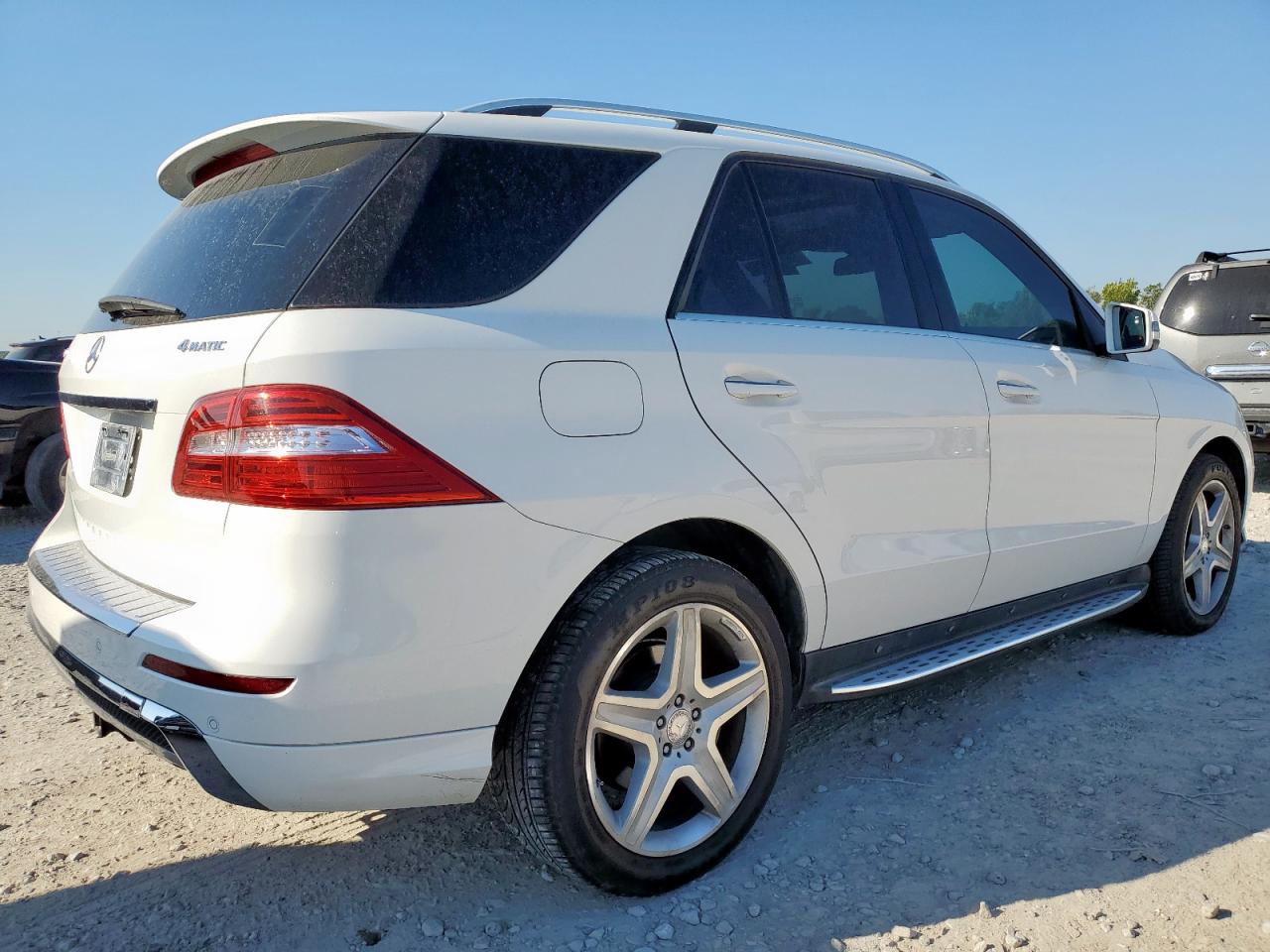MERCEDES-BENZ M-CLASS 400 4MATIC