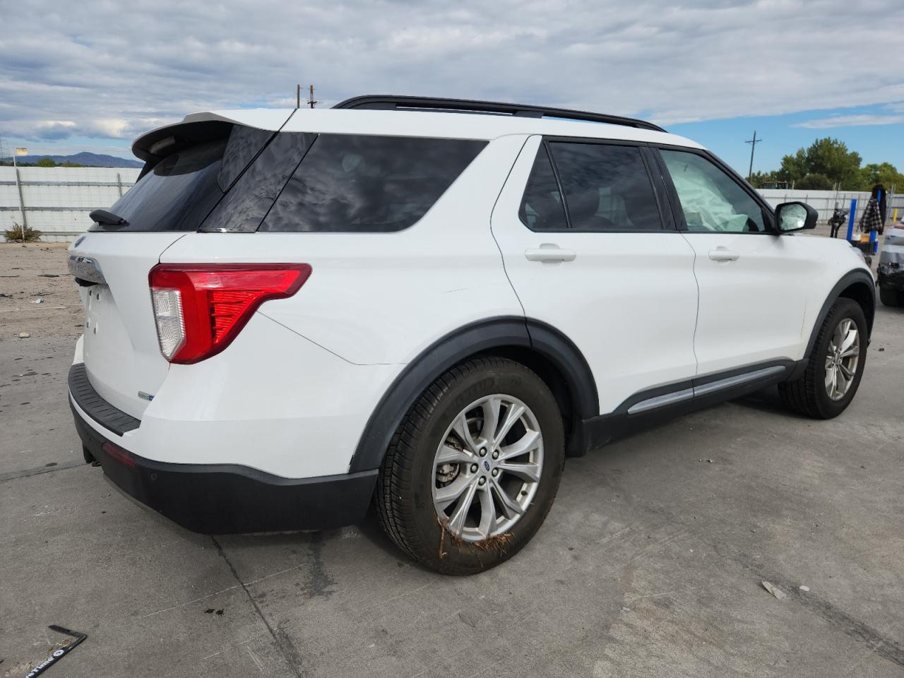 FORD EXPLORER XLT