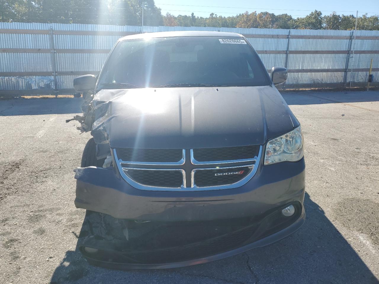 Lot #3301796369 2018 DODGE GRAND CARA