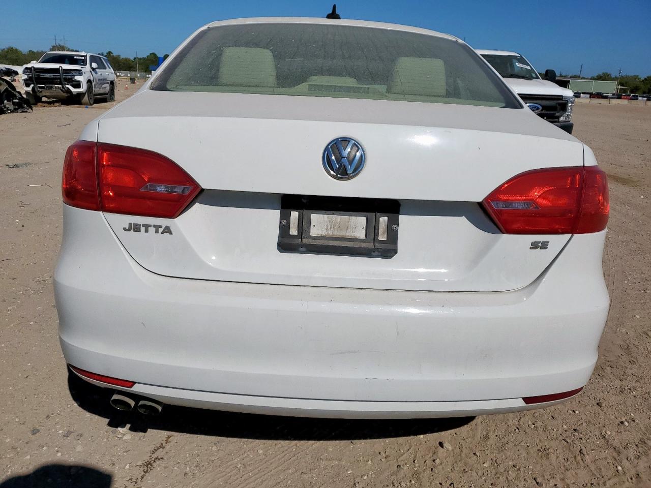 VOLKSWAGEN JETTA SE