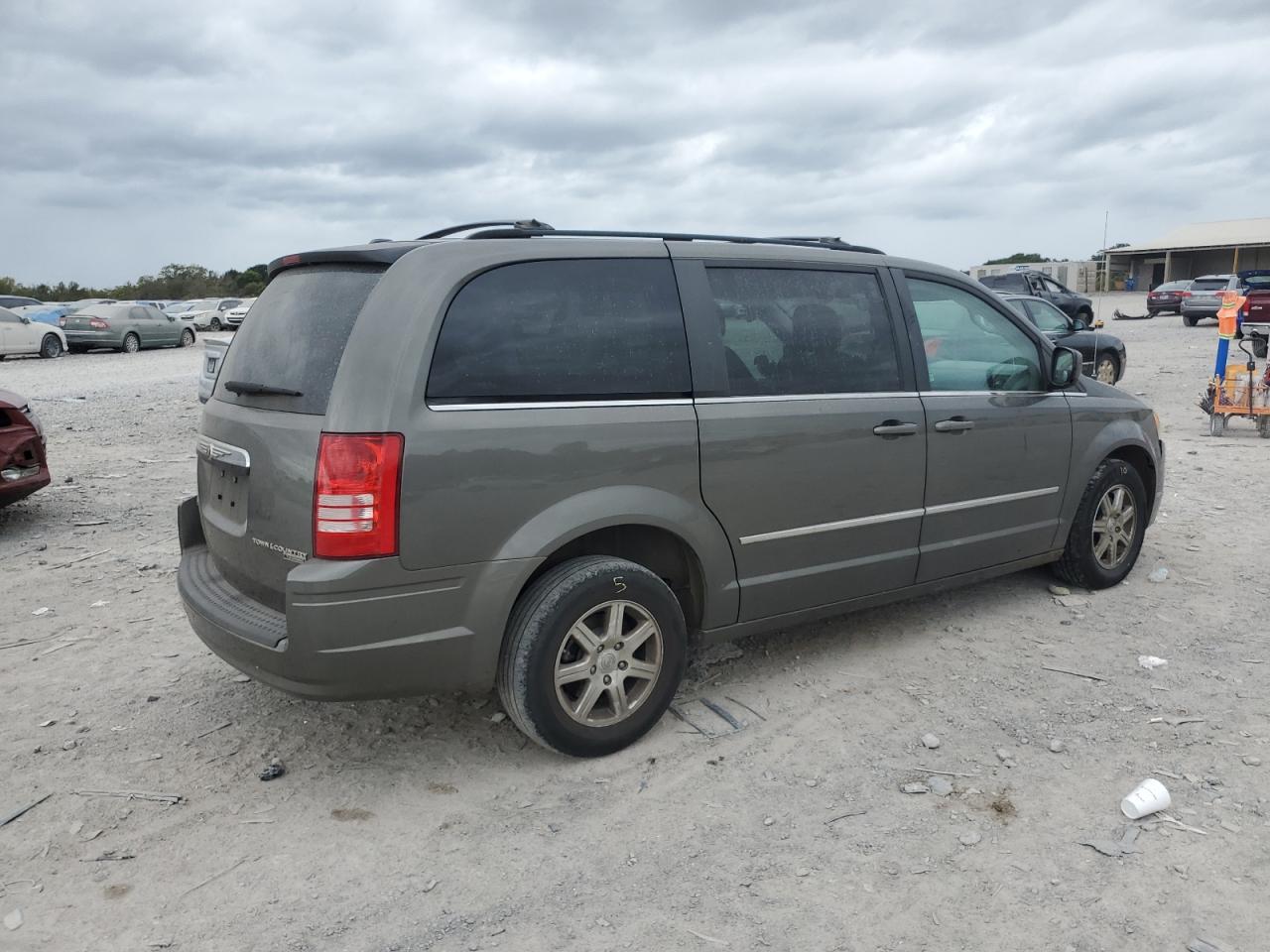 CHRYSLER TOWN & COUNTRY TOURING