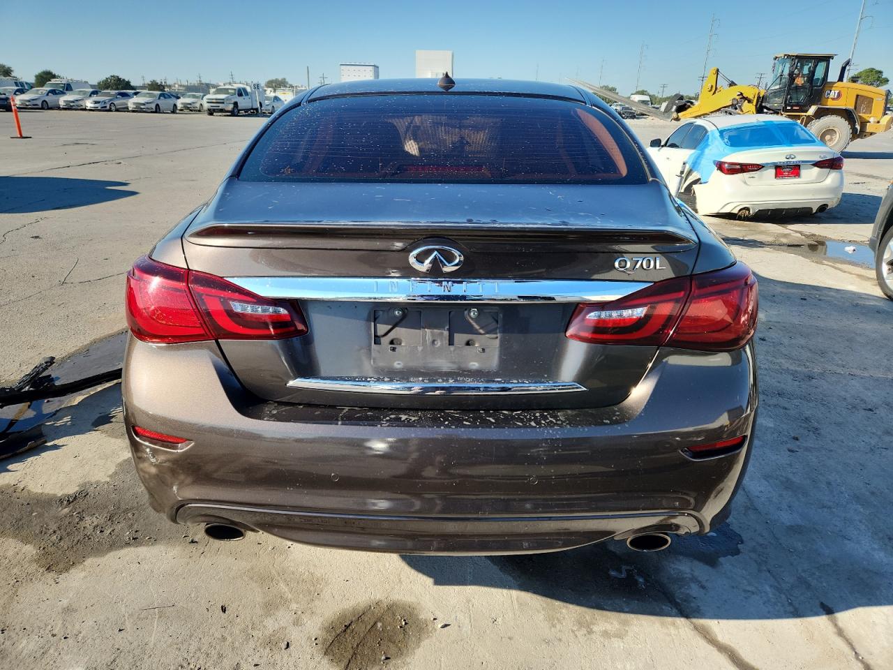 INFINITI Q70 3.7