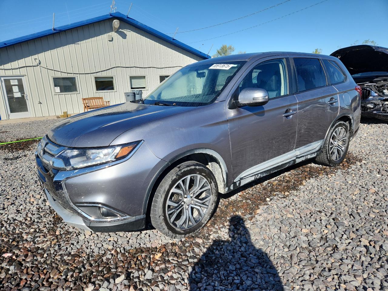 MITSUBISHI OUTLANDER SE