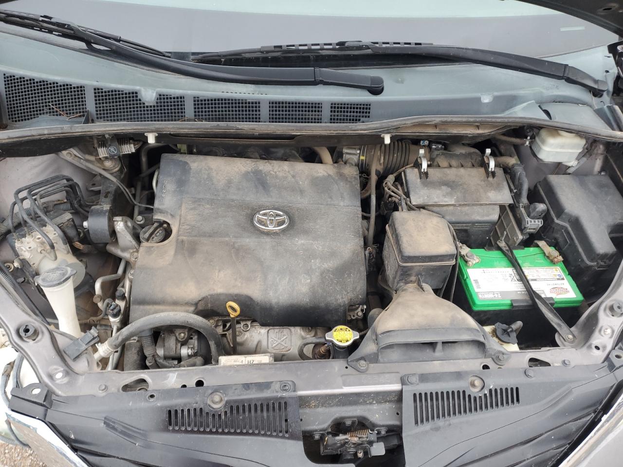 Lot #3302786921 2012 TOYOTA SIENNA LE