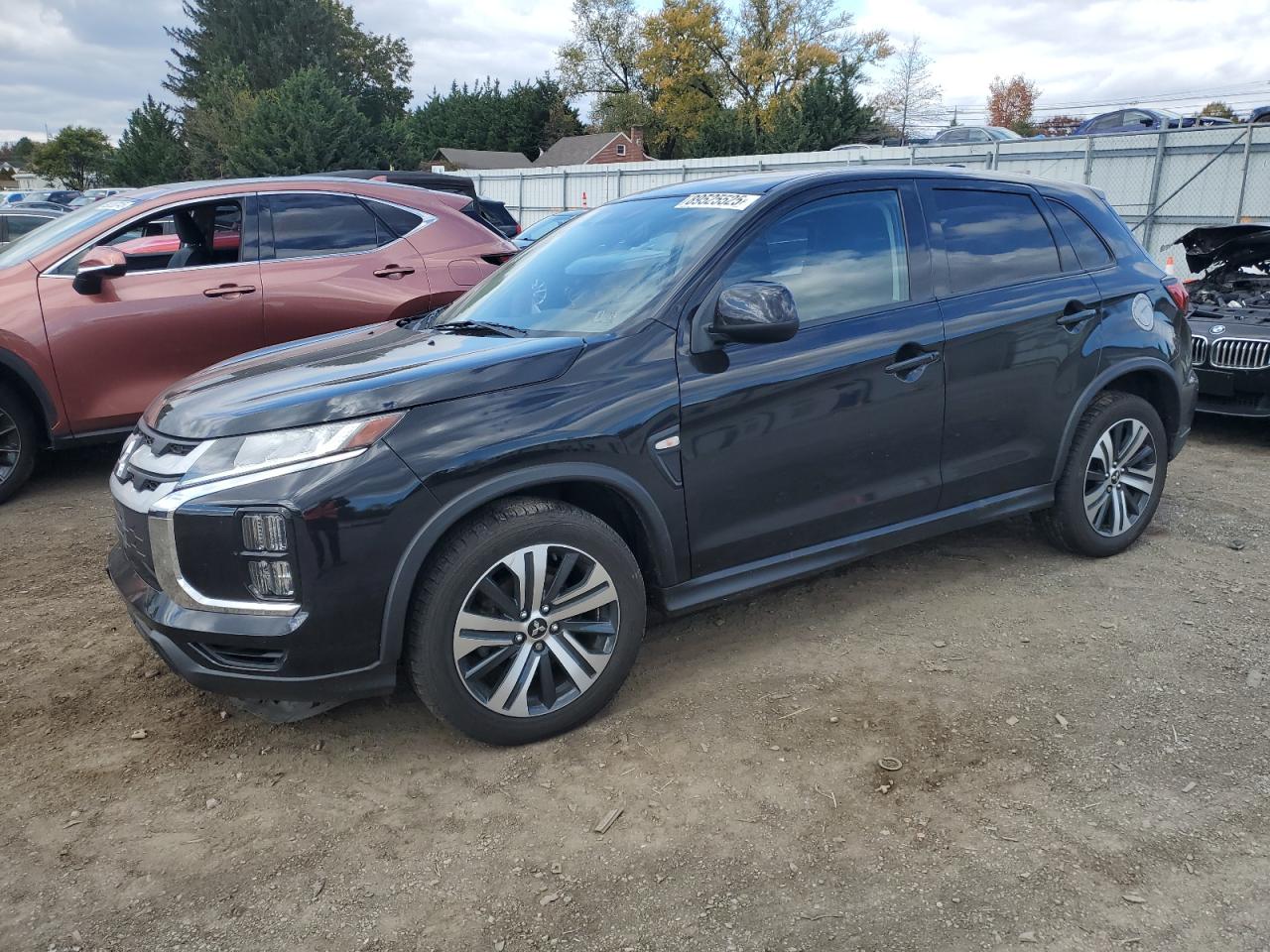 MITSUBISHI OUTLANDER ES