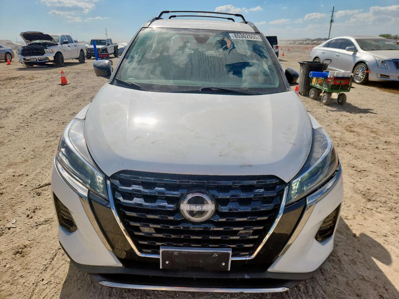 NISSAN KICKS SR