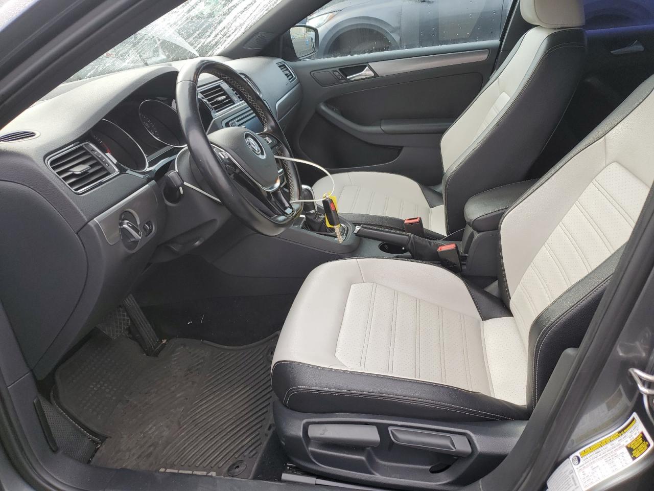 VOLKSWAGEN JETTA SPORT