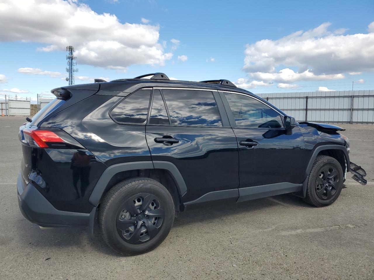 TOYOTA RAV4 LE