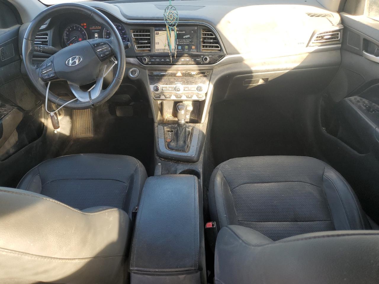 HYUNDAI ELANTRA SEL