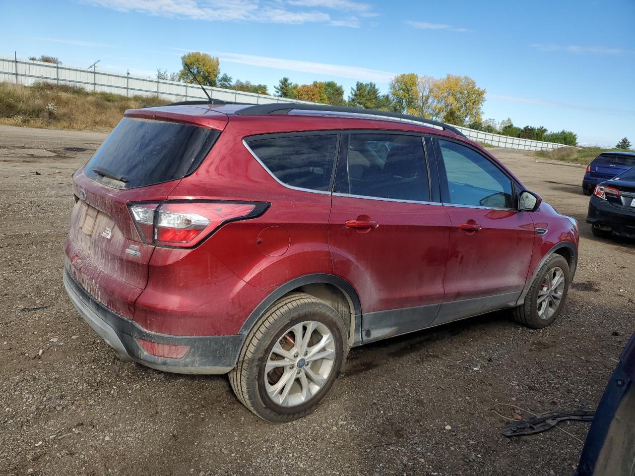 FORD ESCAPE SE