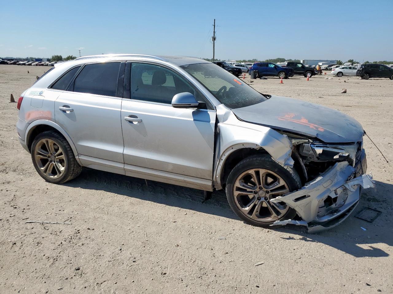 AUDI Q3 PREMIUM PLUS