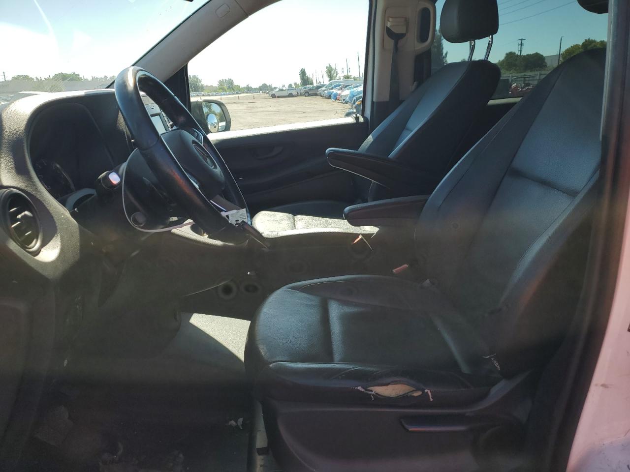 MERCEDES-BENZ METRIS