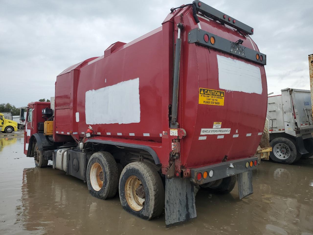 Lot #3273765356 2014 MACK 600 LEU600