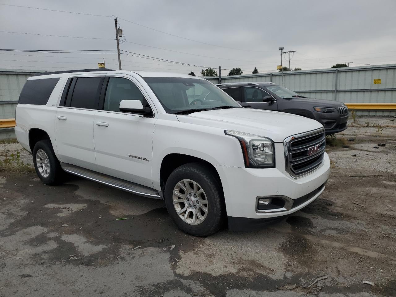 GMC YUKON C1500 SLT