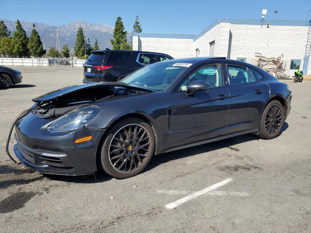 Lot #3319260710 2018 PORSCHE PANAMERA 4