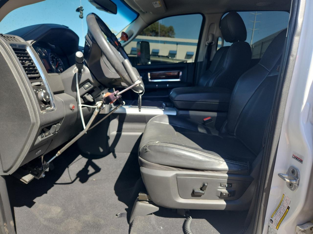 DODGE RAM 3500 LARAMIE