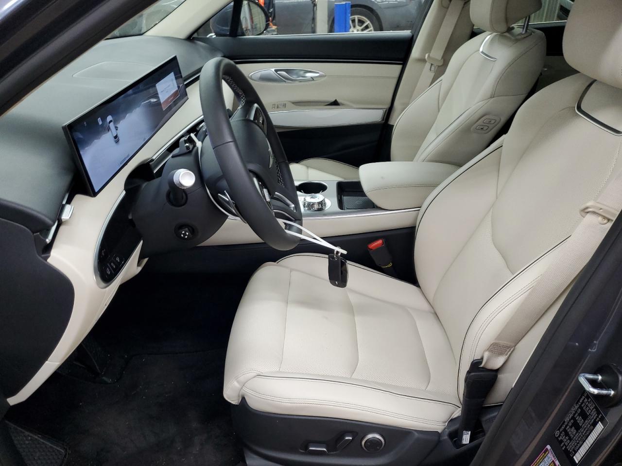 GENESIS GV70 ADVANCED