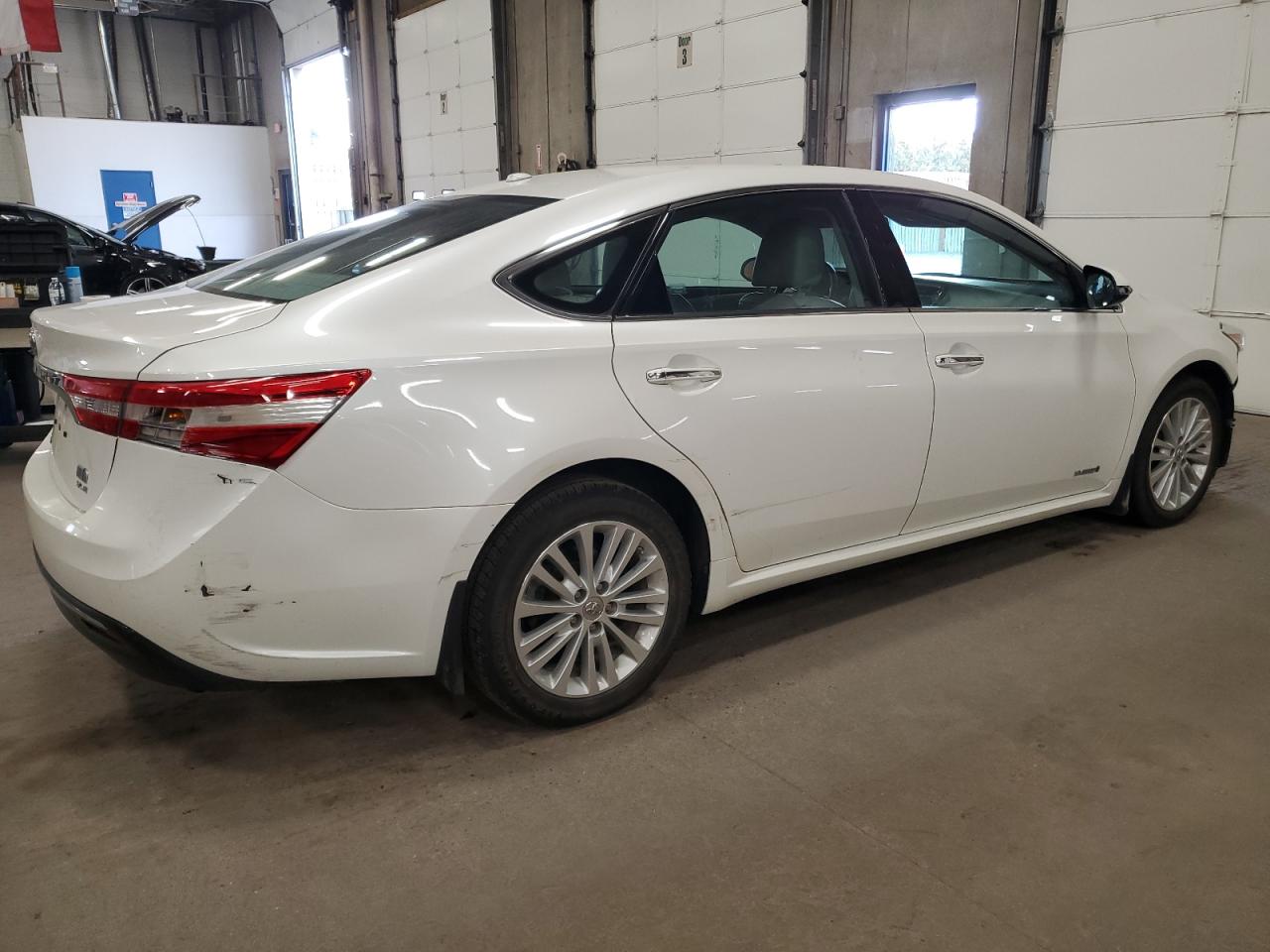 TOYOTA AVALON HYBRID