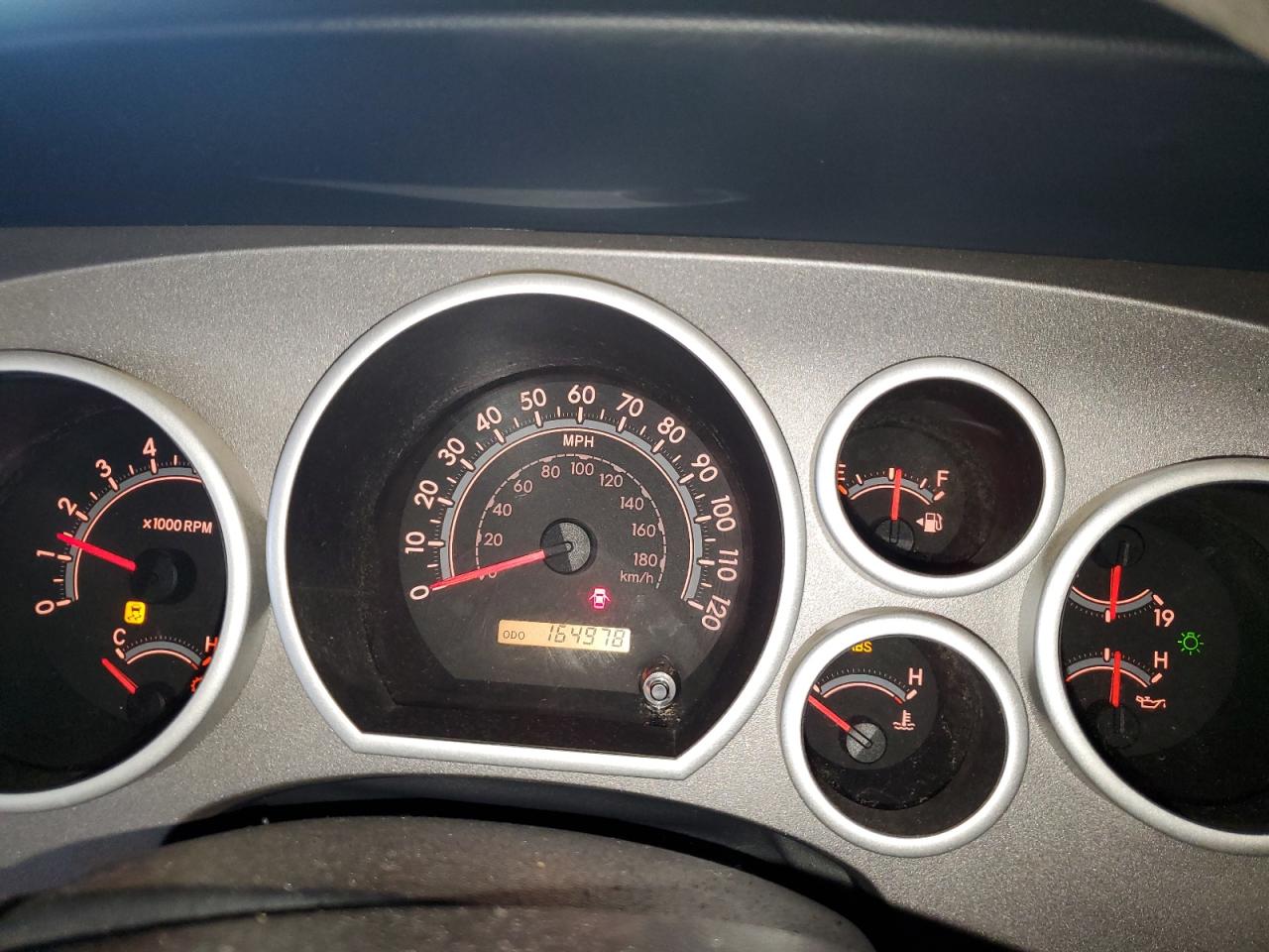 TOYOTA TUNDRA CREWMAX SR5