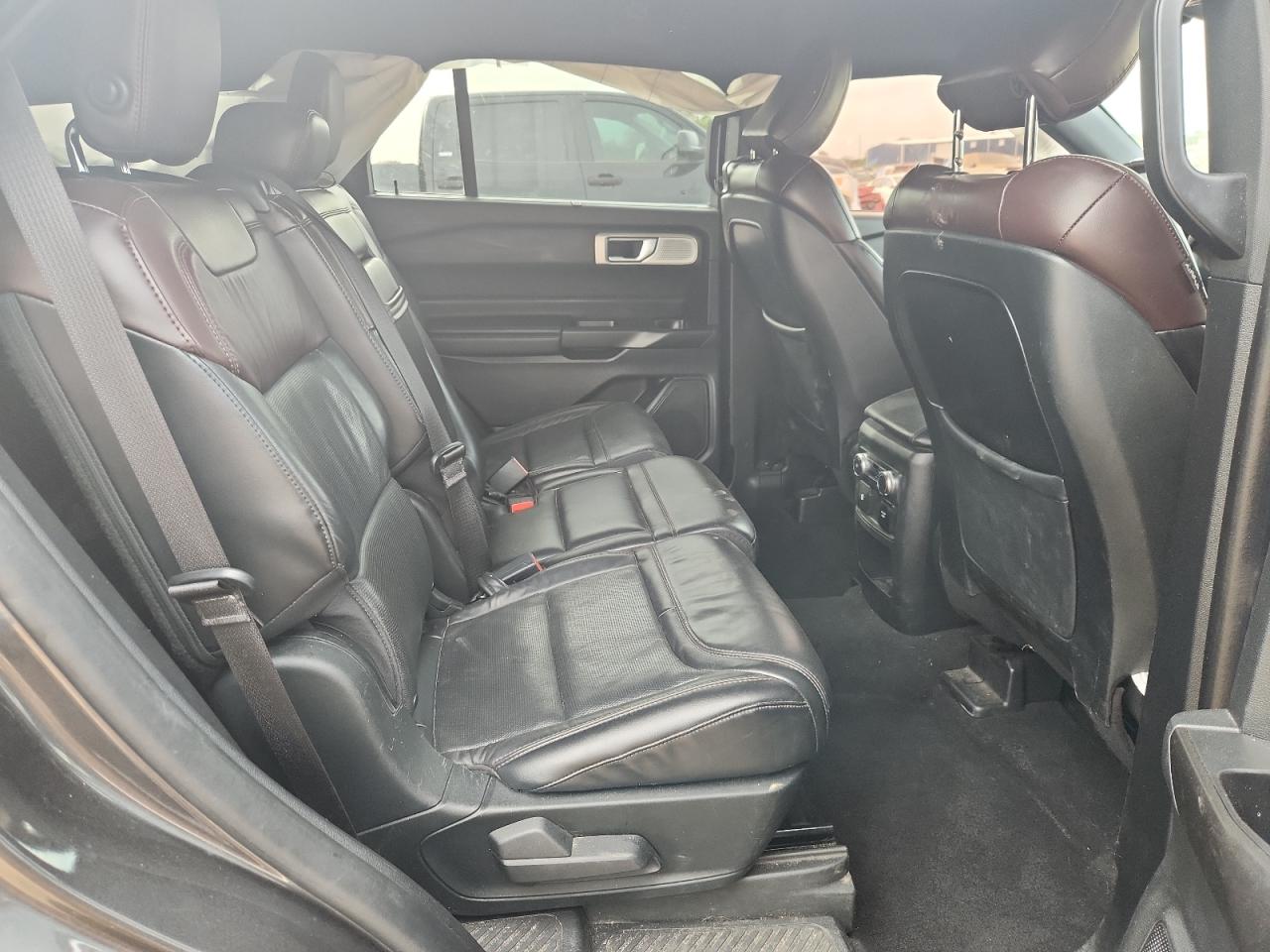 FORD EXPLORER PLATINUM