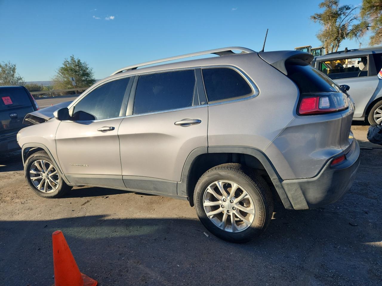 JEEP GRAND CHEROKEE LATITUDE