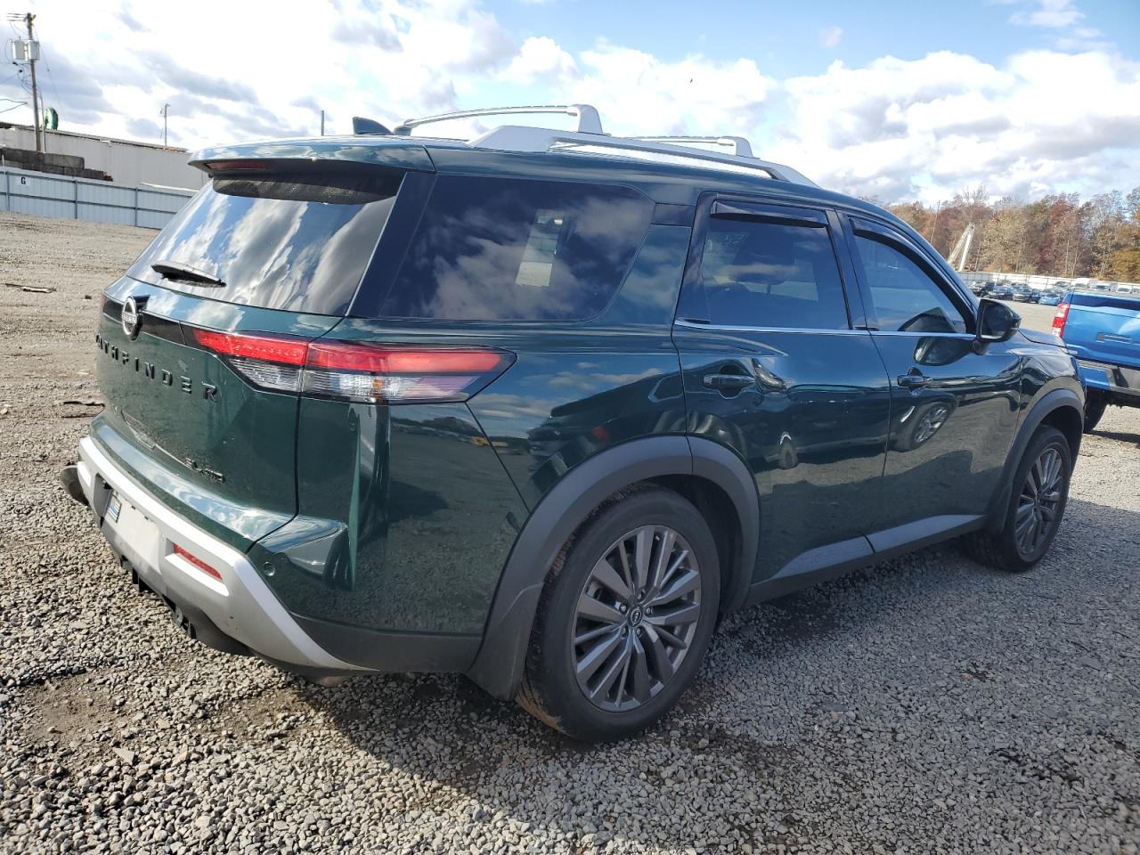 NISSAN PATHFINDER SL