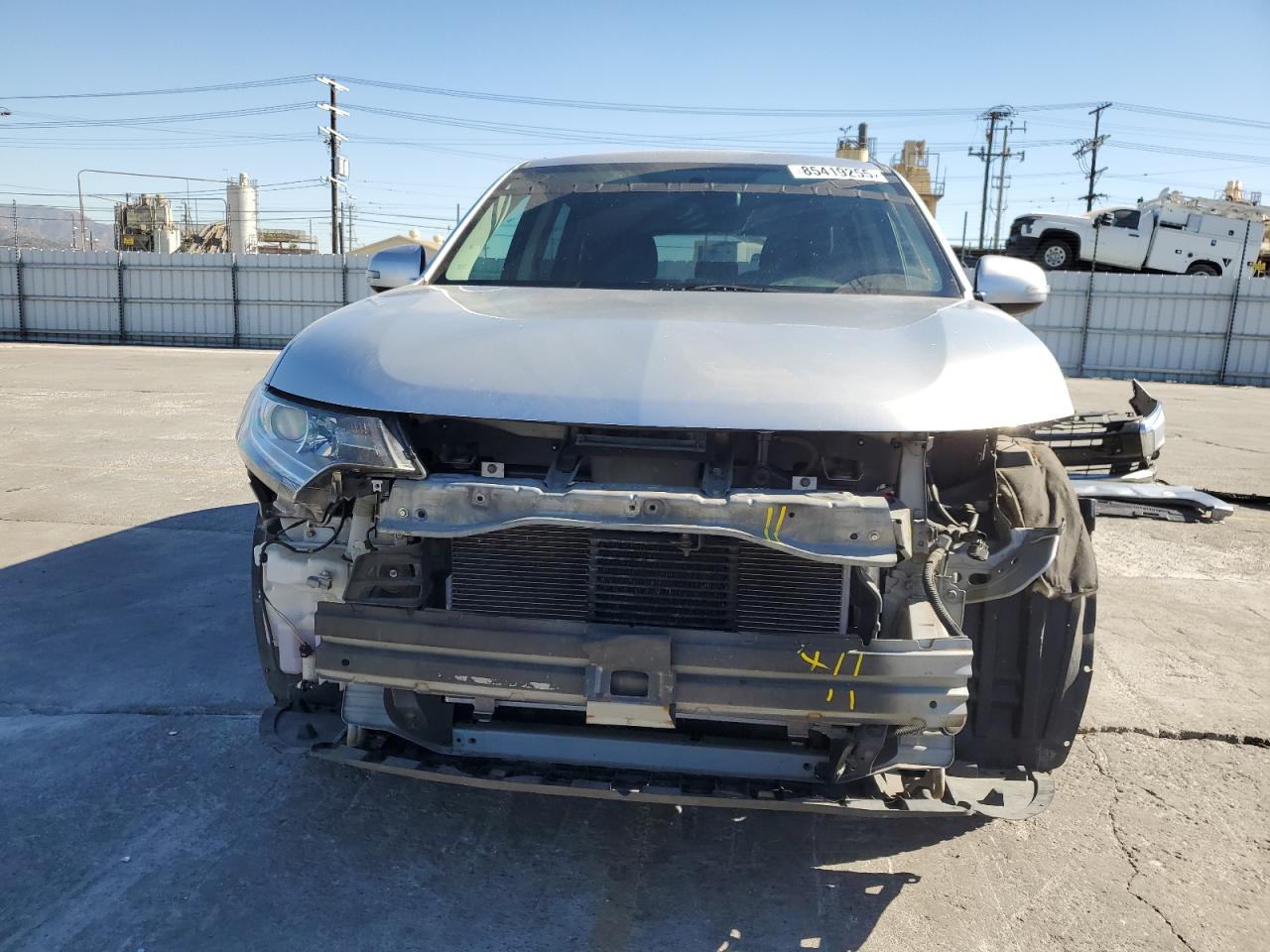 MITSUBISHI OUTLANDER SE