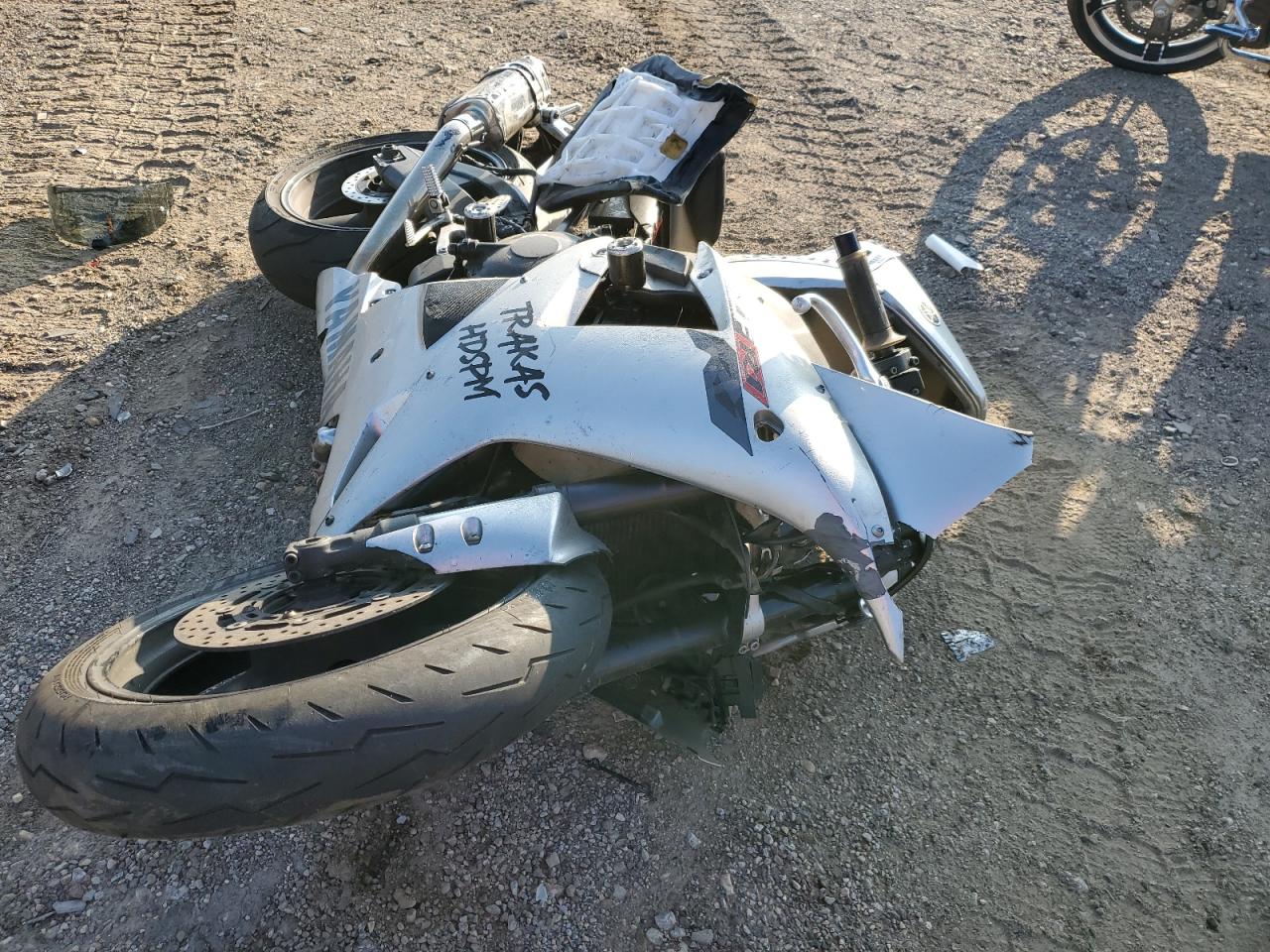 Lot #3282507895 2002 YAMAHA YZFR1