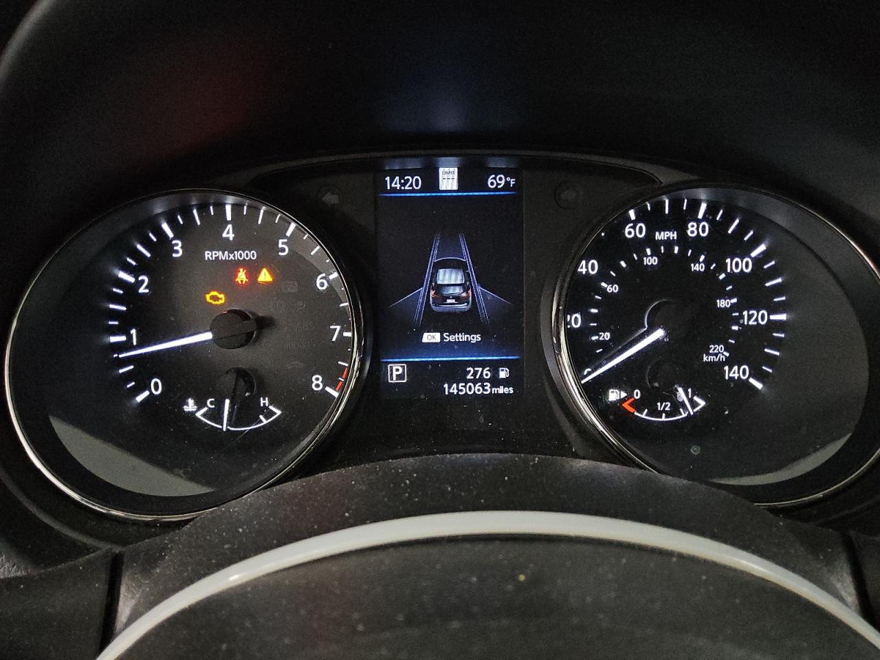 NISSAN ROGUE SPORT S