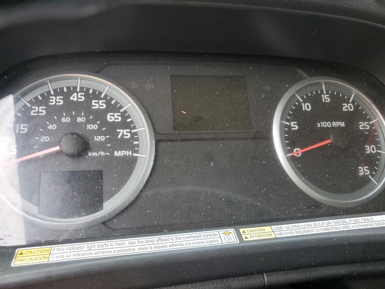 Lot #3268843237 2012 HINO 258/268