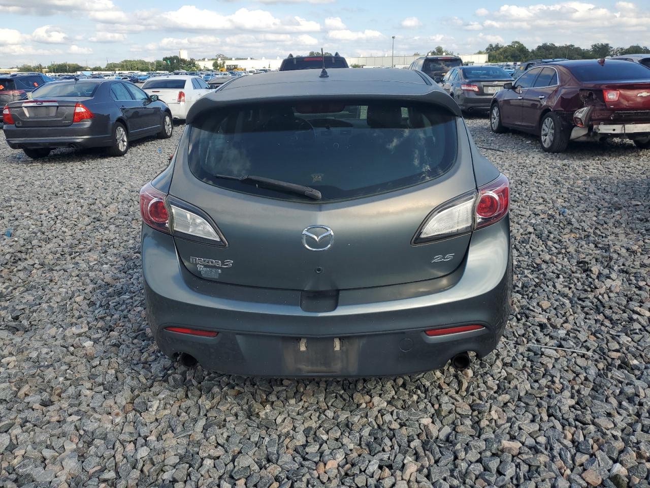 MAZDA 3 S