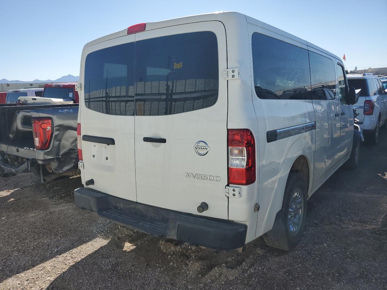 NISSAN NV 3500