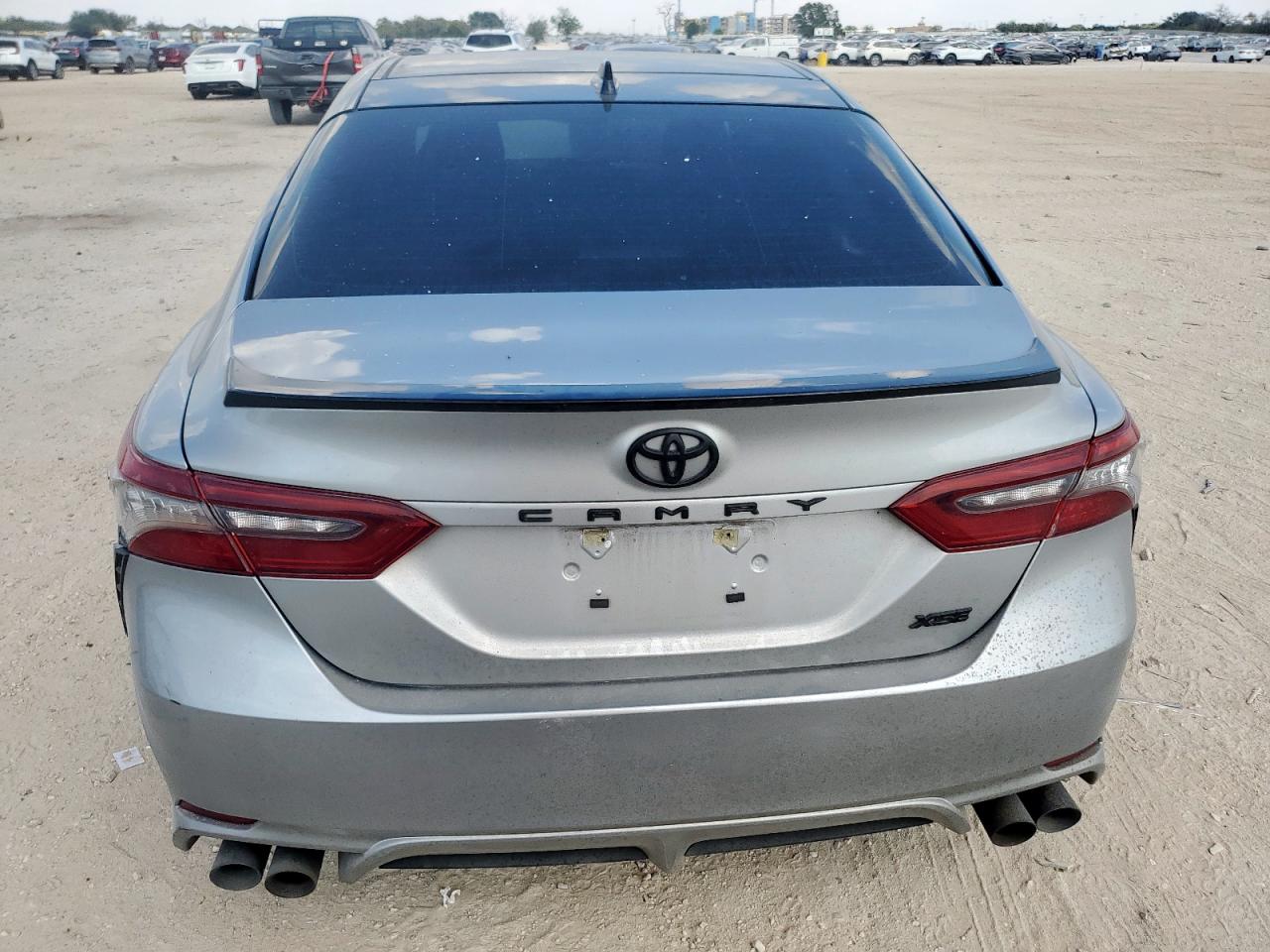 TOYOTA CAMRY XSE