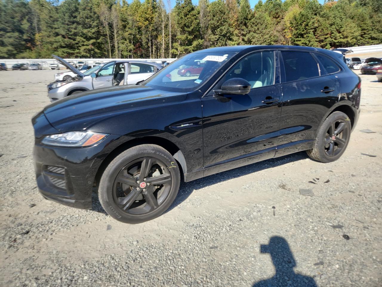 JAGUAR F-PACE R - SPORT