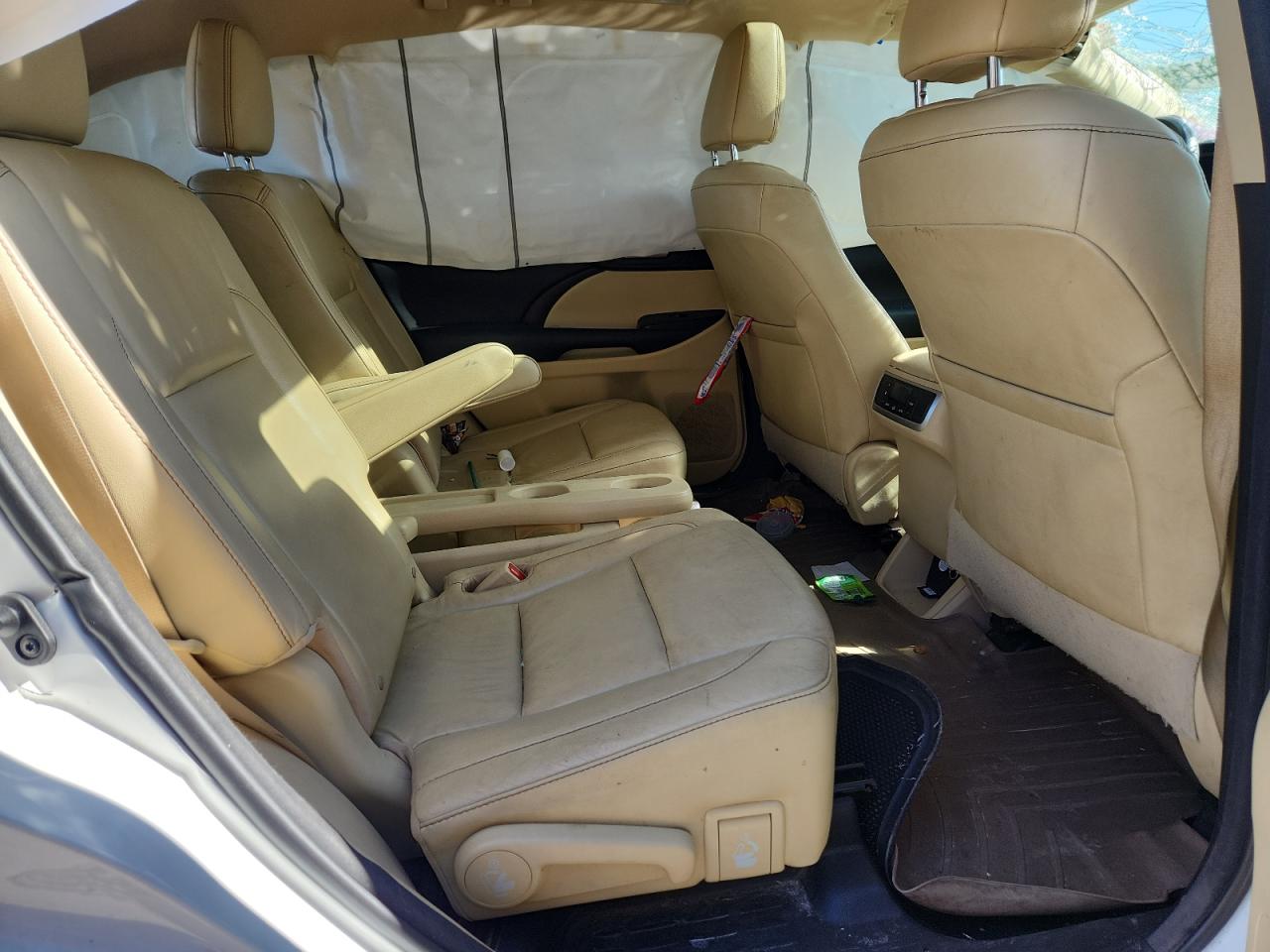 TOYOTA HIGHLANDER XLE