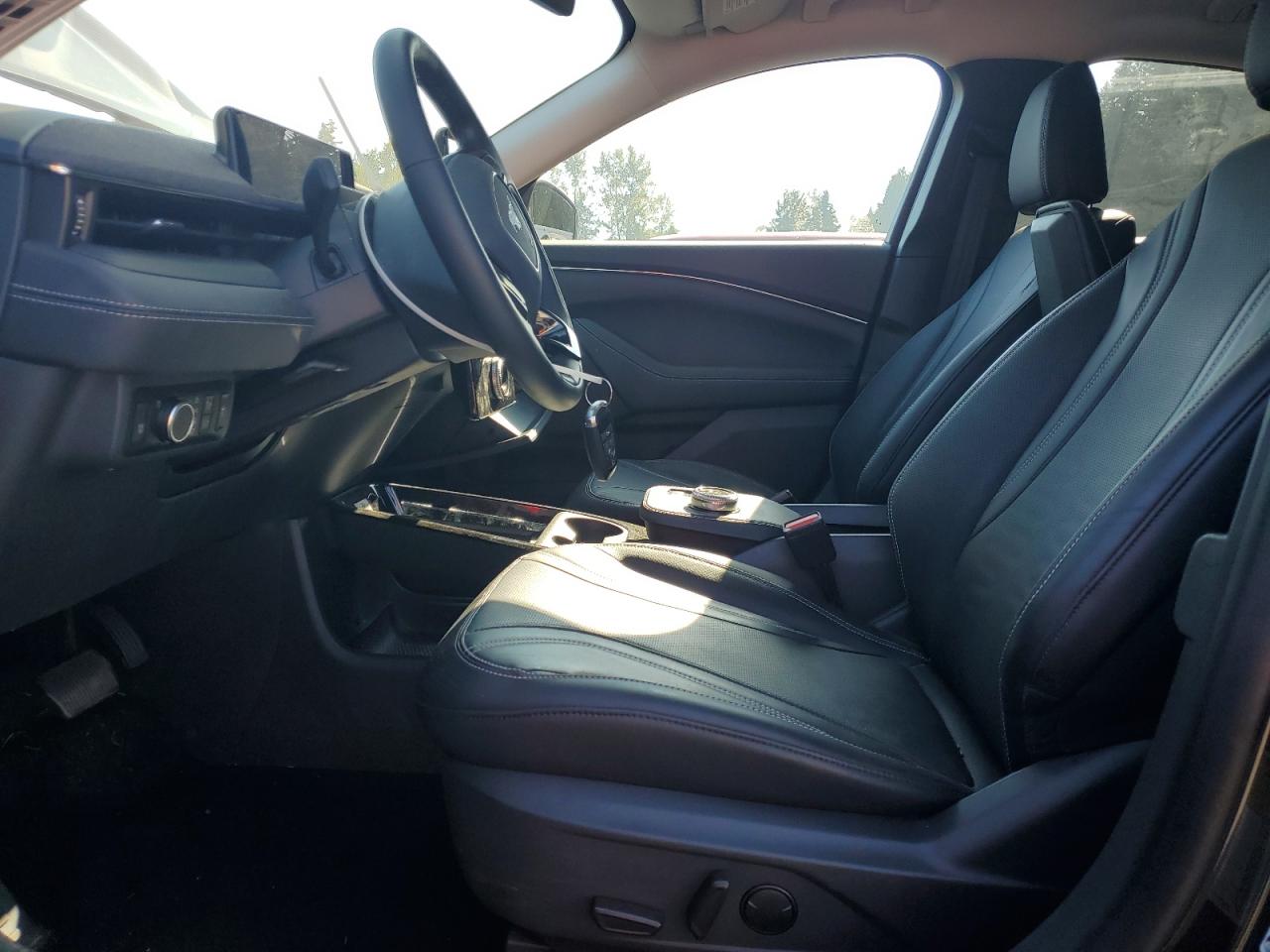 FORD MUSTANG PREMIUM