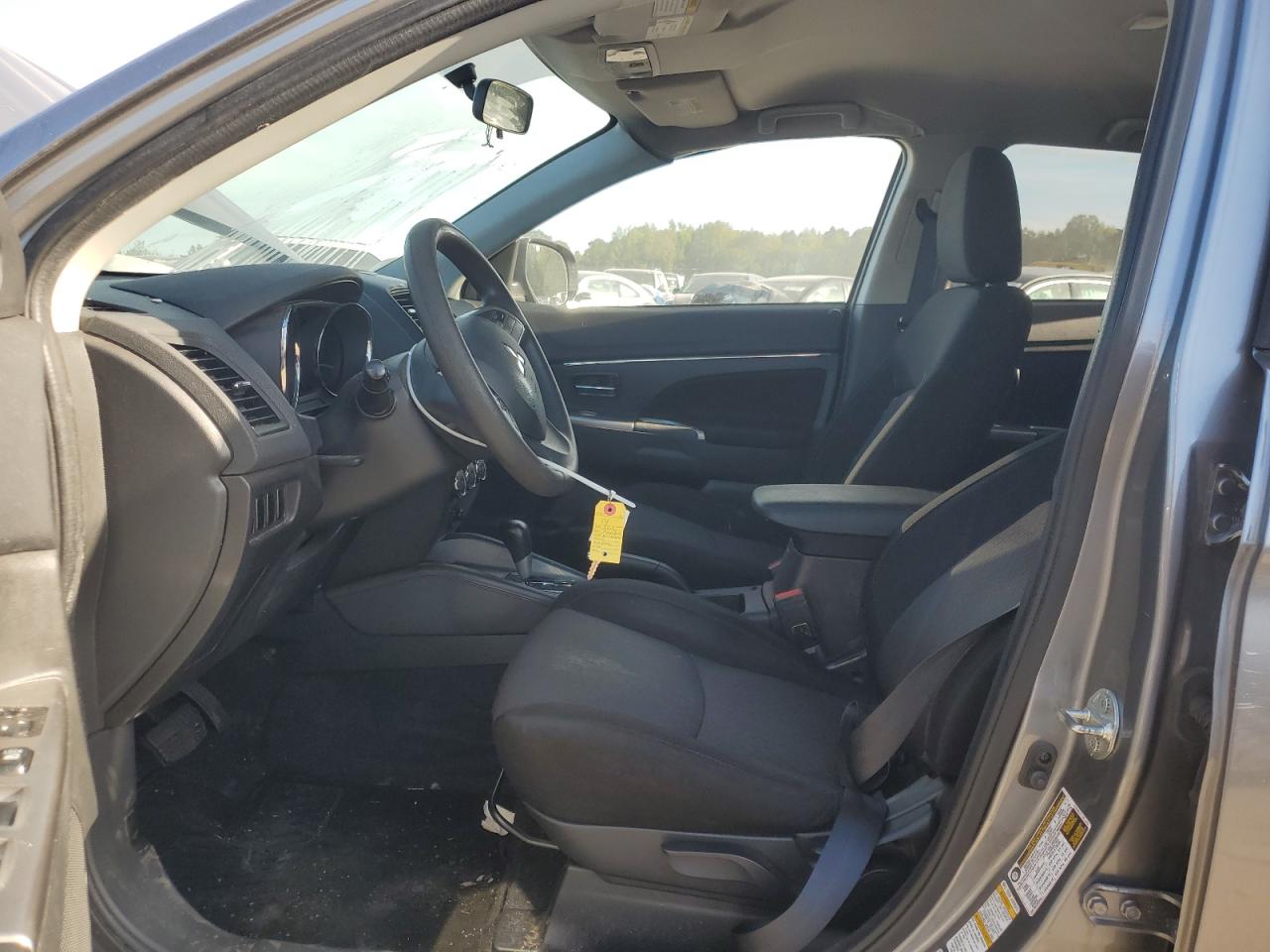 MITSUBISHI OUTLANDER ES