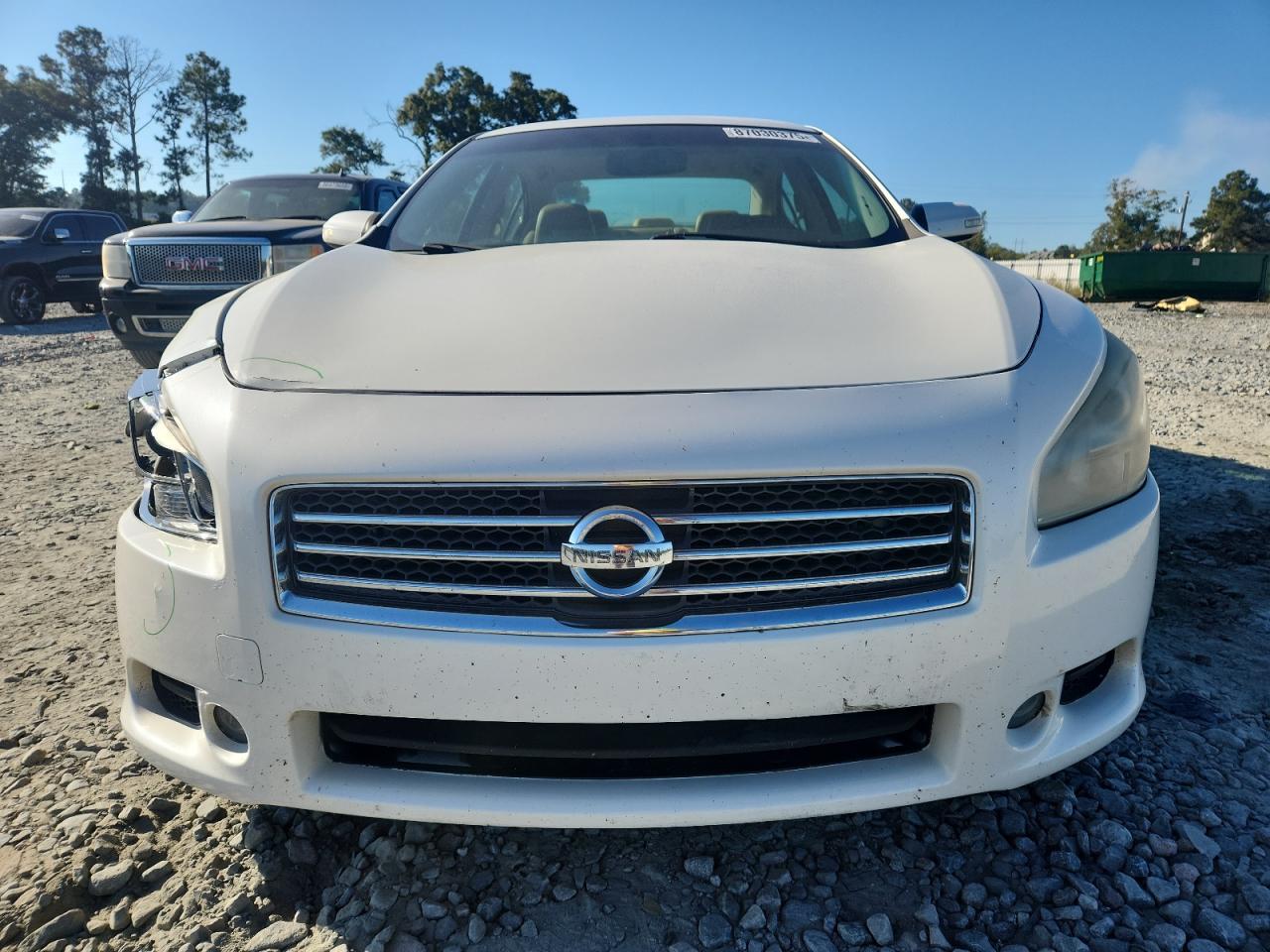 NISSAN MAXIMA S