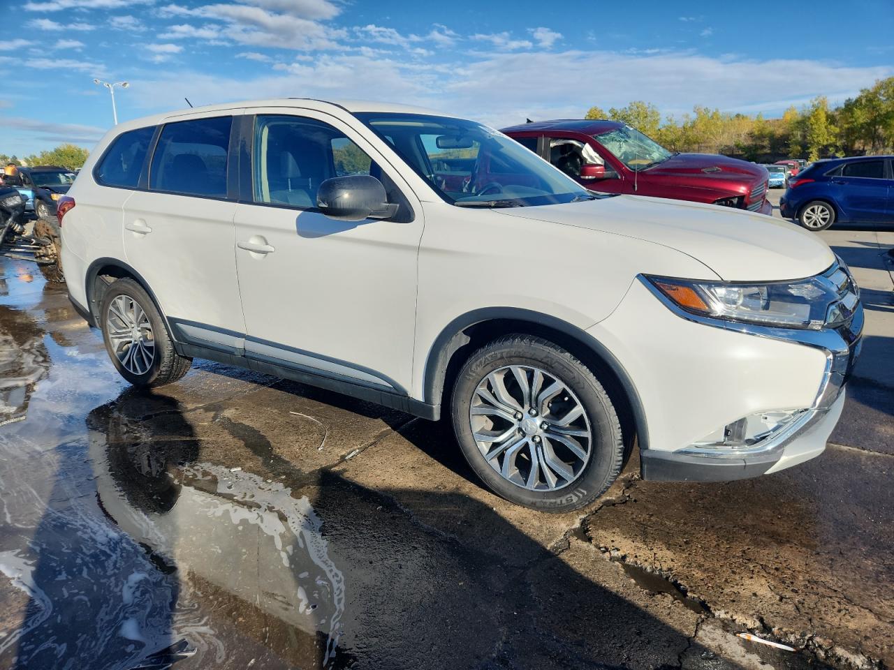 MITSUBISHI OUTLANDER ES