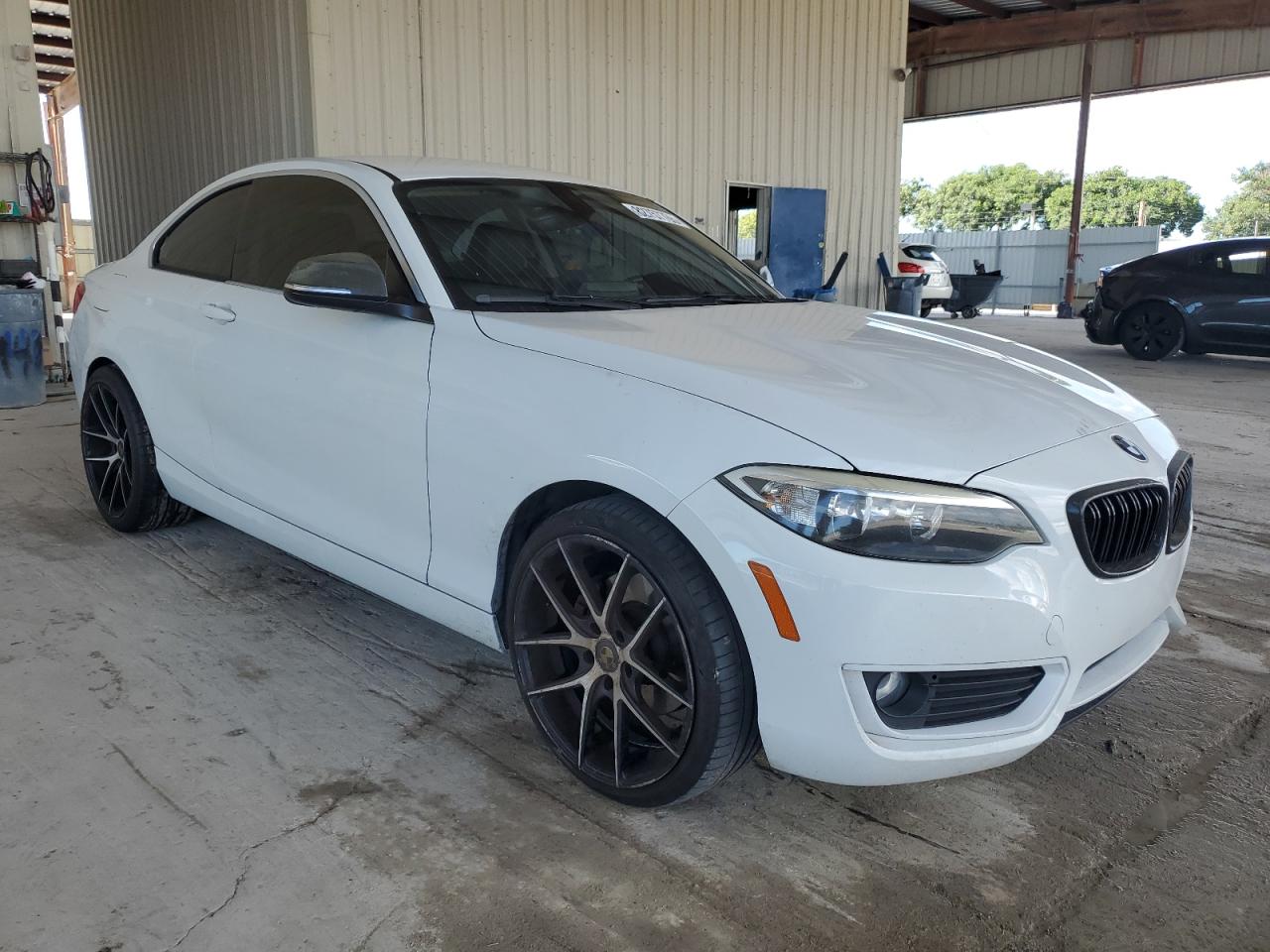 BMW 2 SERIES I