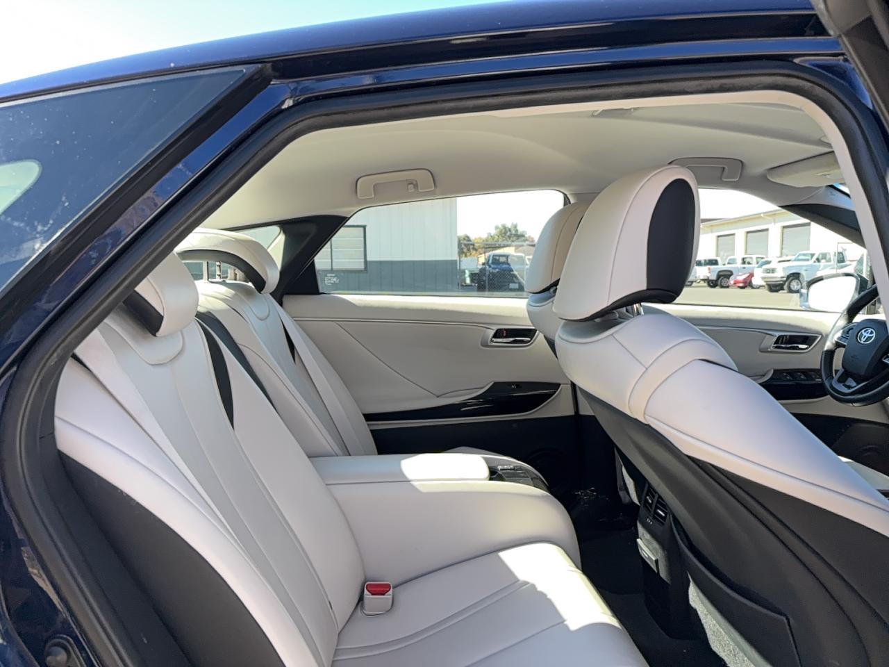 Lot #3279482302 2017 TOYOTA MIRAI