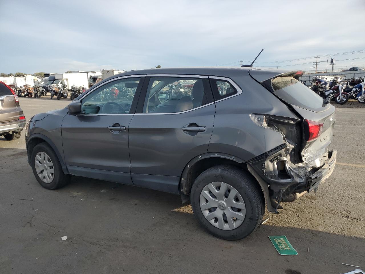 NISSAN ROGUE SPORT S