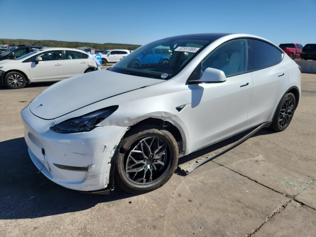 TESLA MODEL Y